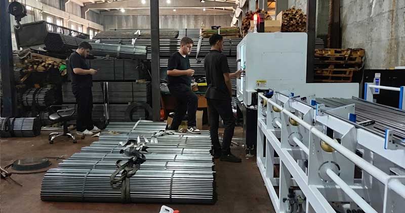 Caso de Éxito: Cómo un Taller de Subcontratación en Turquía Triplicó su Producción con la Máquina Cortadora de Tubos por Láser LONX LX-GL70 Caso de Éxito: Cómo un Taller de Subcontratación en Turquía Triplicó su Producción con la Máquina Cortadora de Tubos por Láser LONX LX-GL70